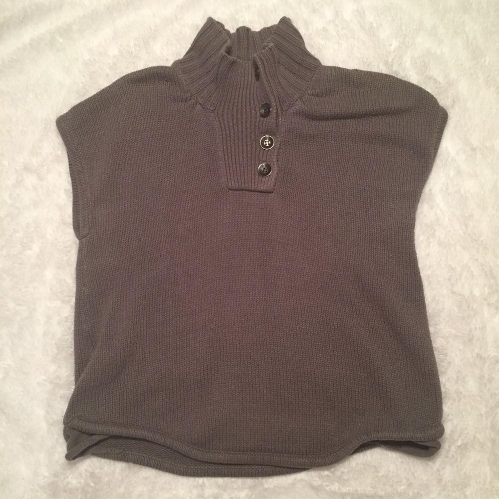 BCBG generation sleeveless knit sweater
